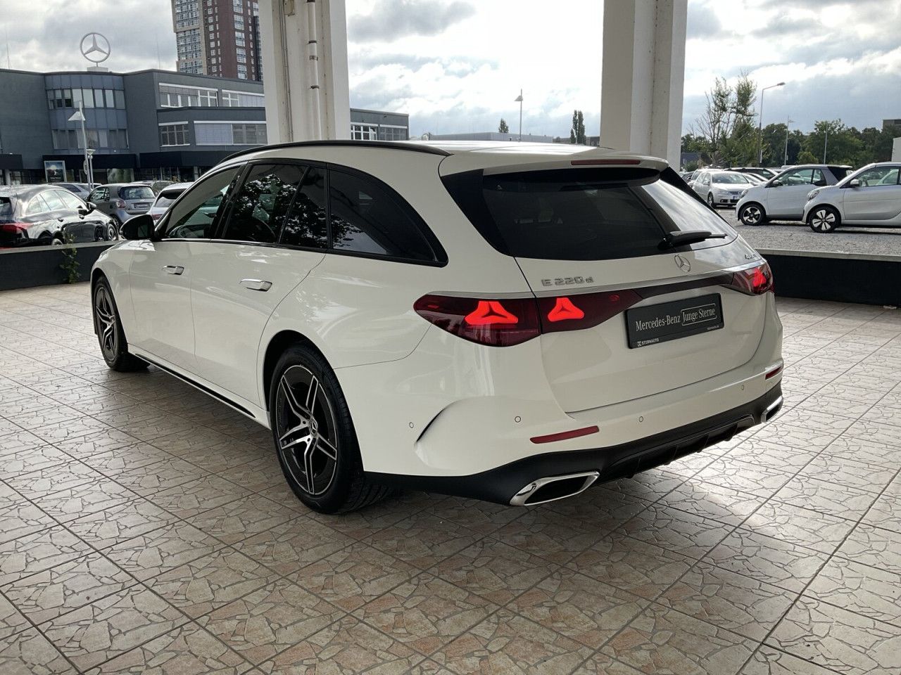 Mercedes-Benz E-Klasse – Bild 7