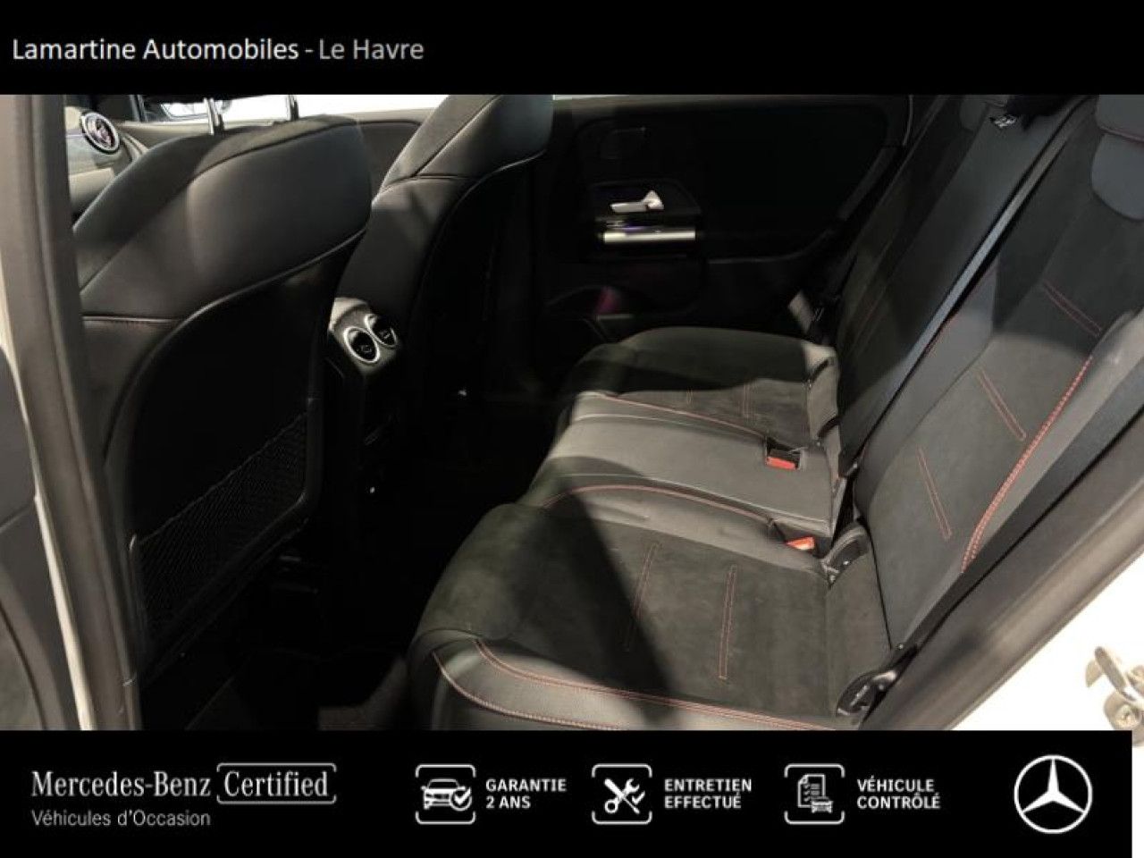 Photo du v&eacute;hicule 9 / 18