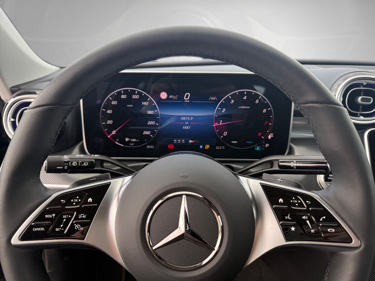 Fahrzeugbild 18 / 25