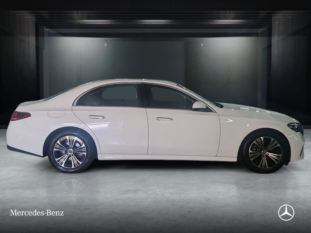 Mercedes-Benz E-Klasse – Bild 18
