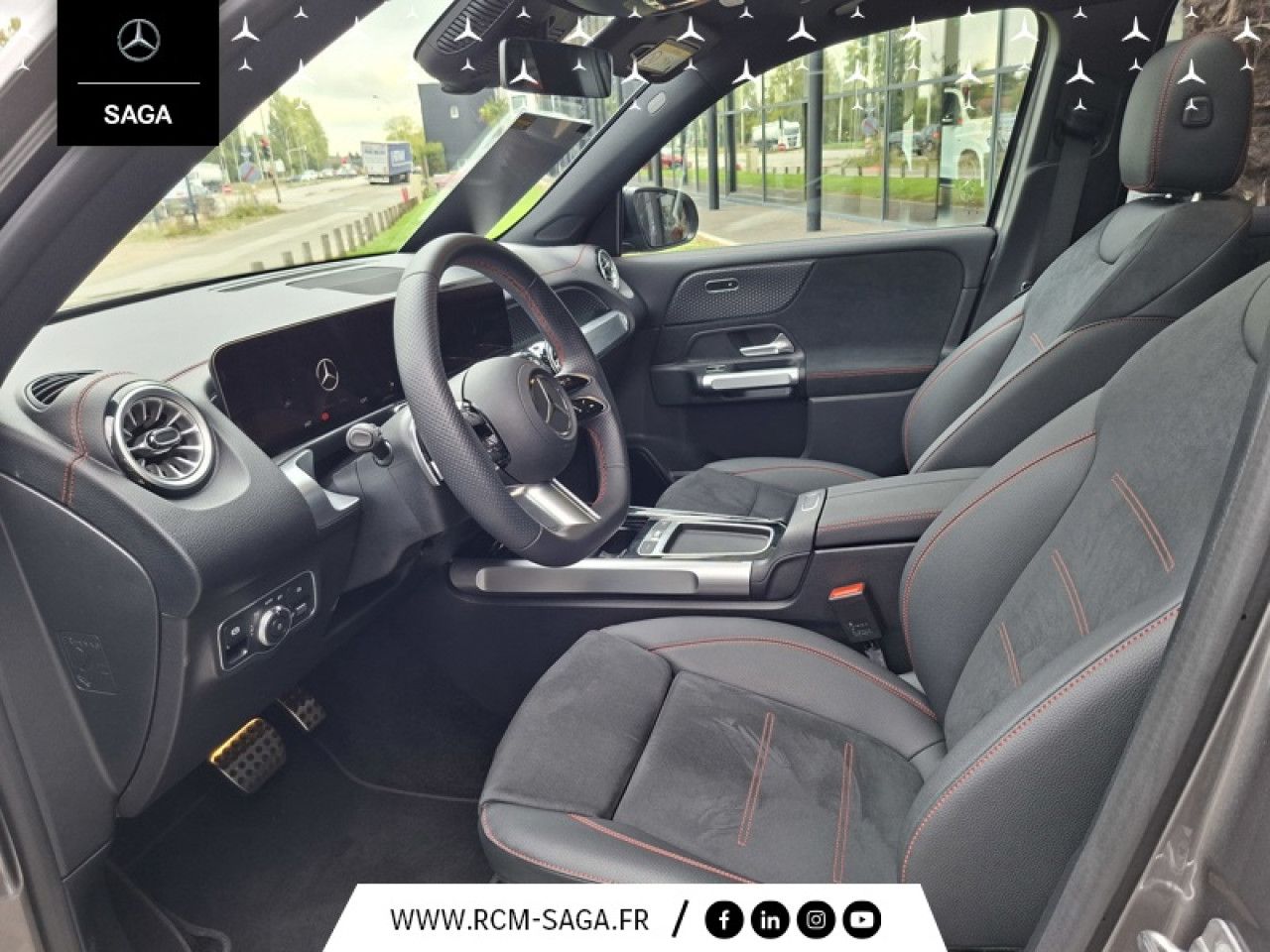 Photo du v&eacute;hicule 3 / 10