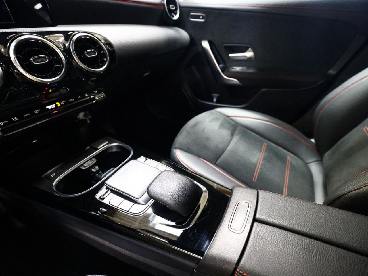 Fahrzeugbild 17 / 19