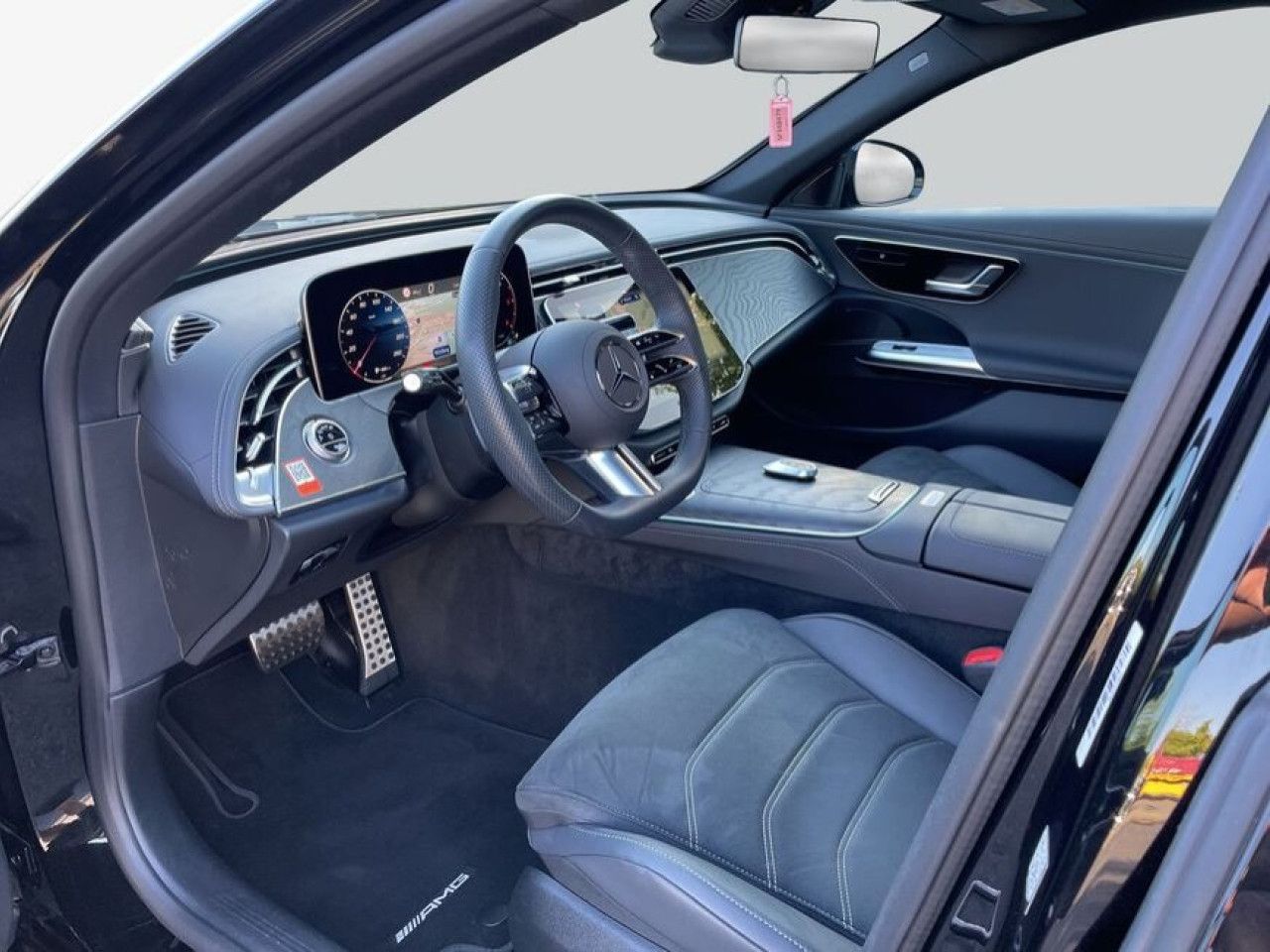 Mercedes-Benz E-Klasse – Bild 9