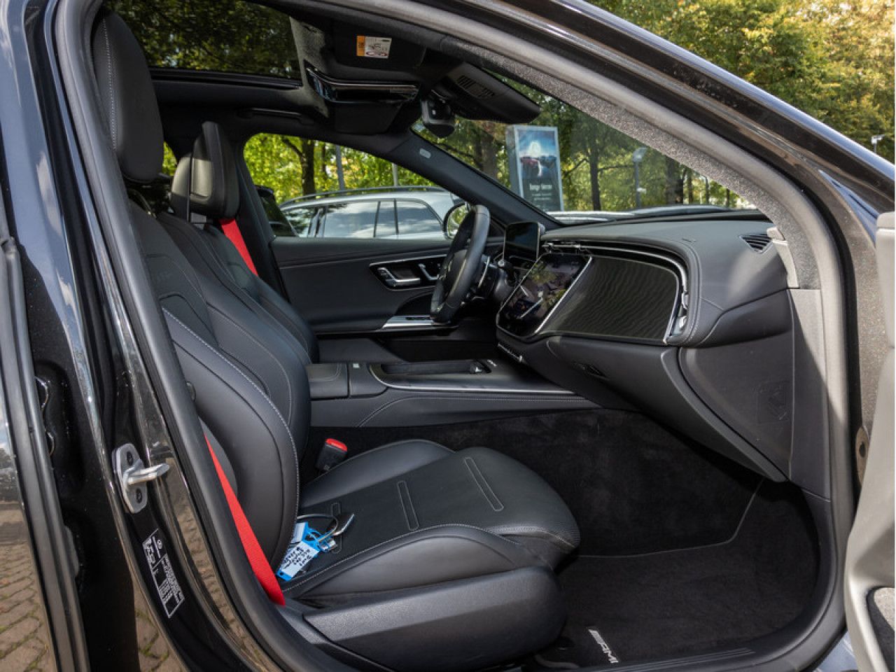 Mercedes-Benz E-Klasse – Bild 7