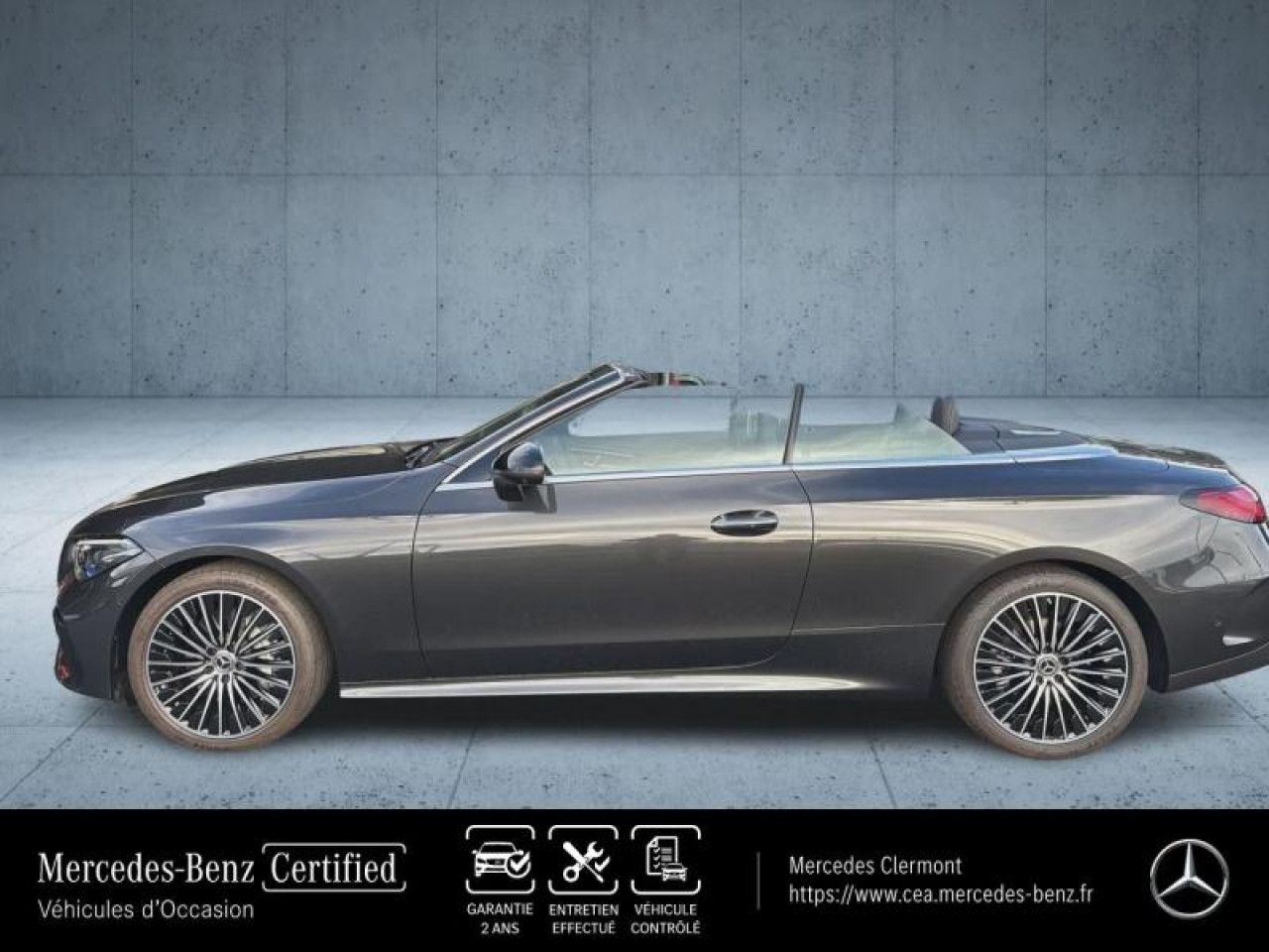 Photo du v&eacute;hicule 2 / 18