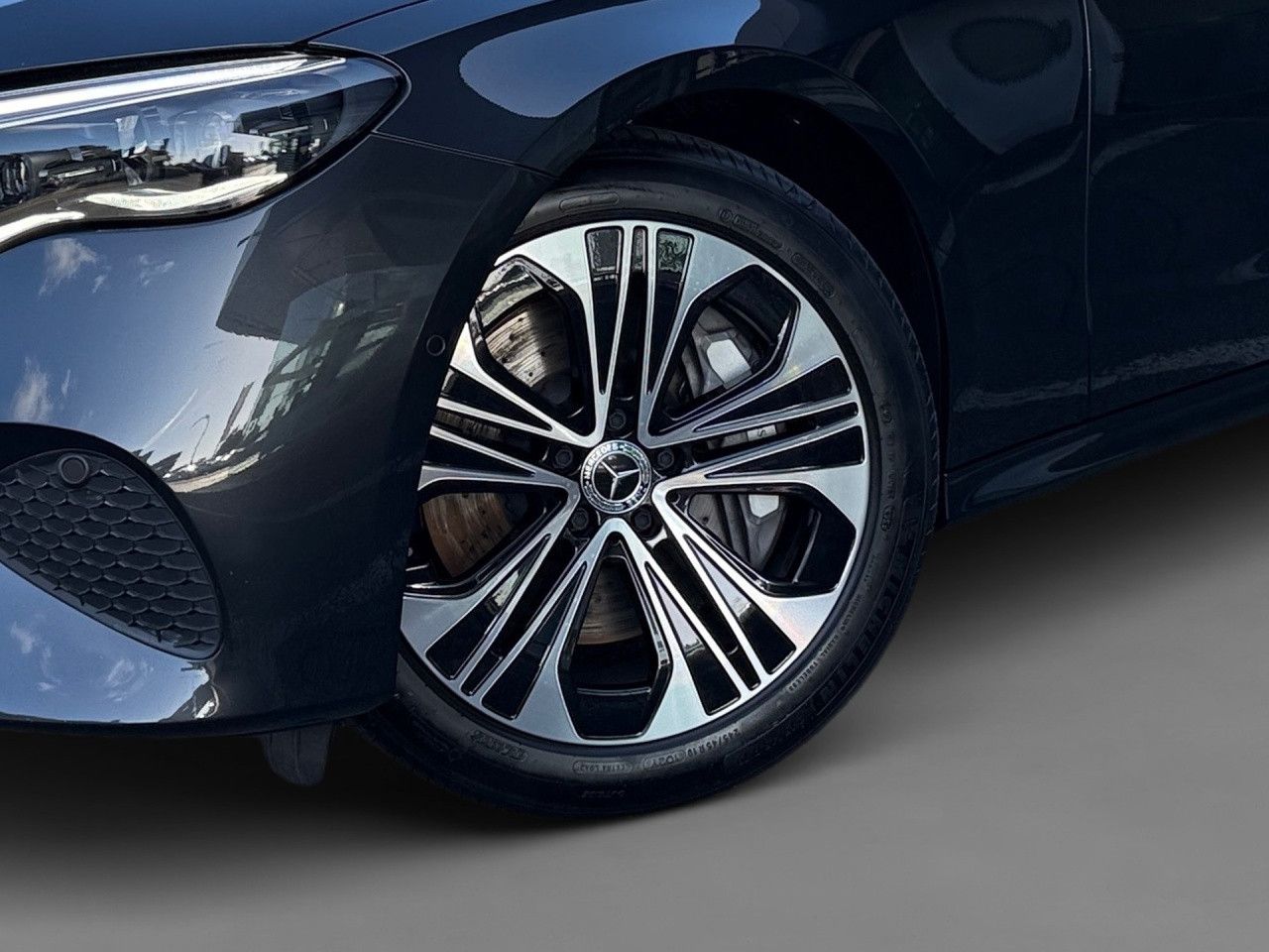 Mercedes-Benz E-Klasse – Bild 8