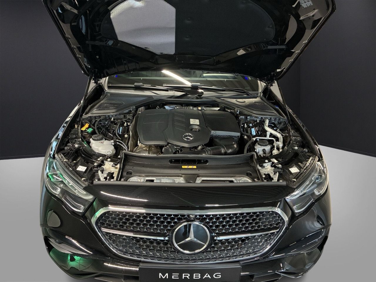 Mercedes-Benz E-Klasse – Bild 13
