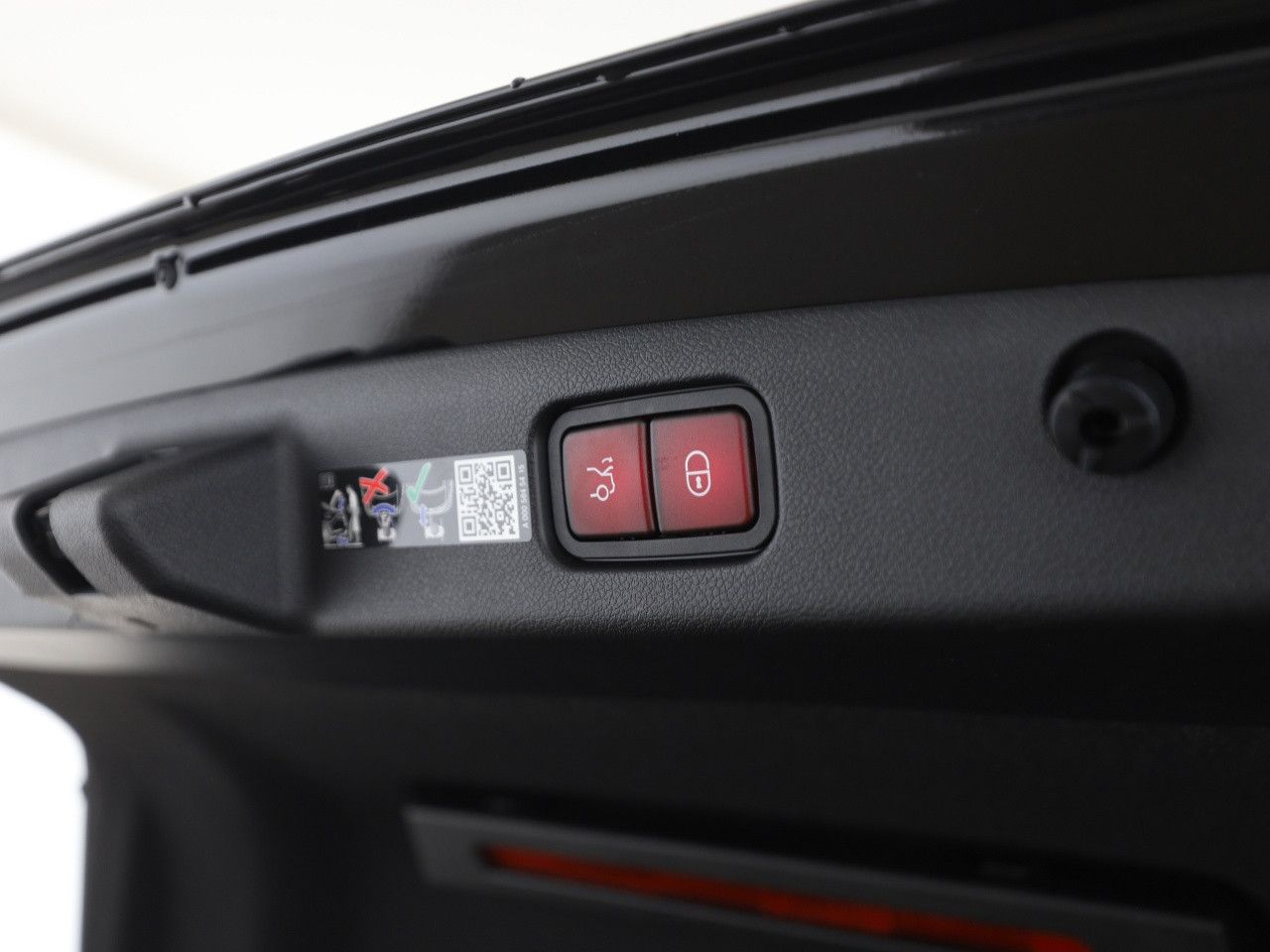 Mercedes-Benz E-Klasse – Bild 26