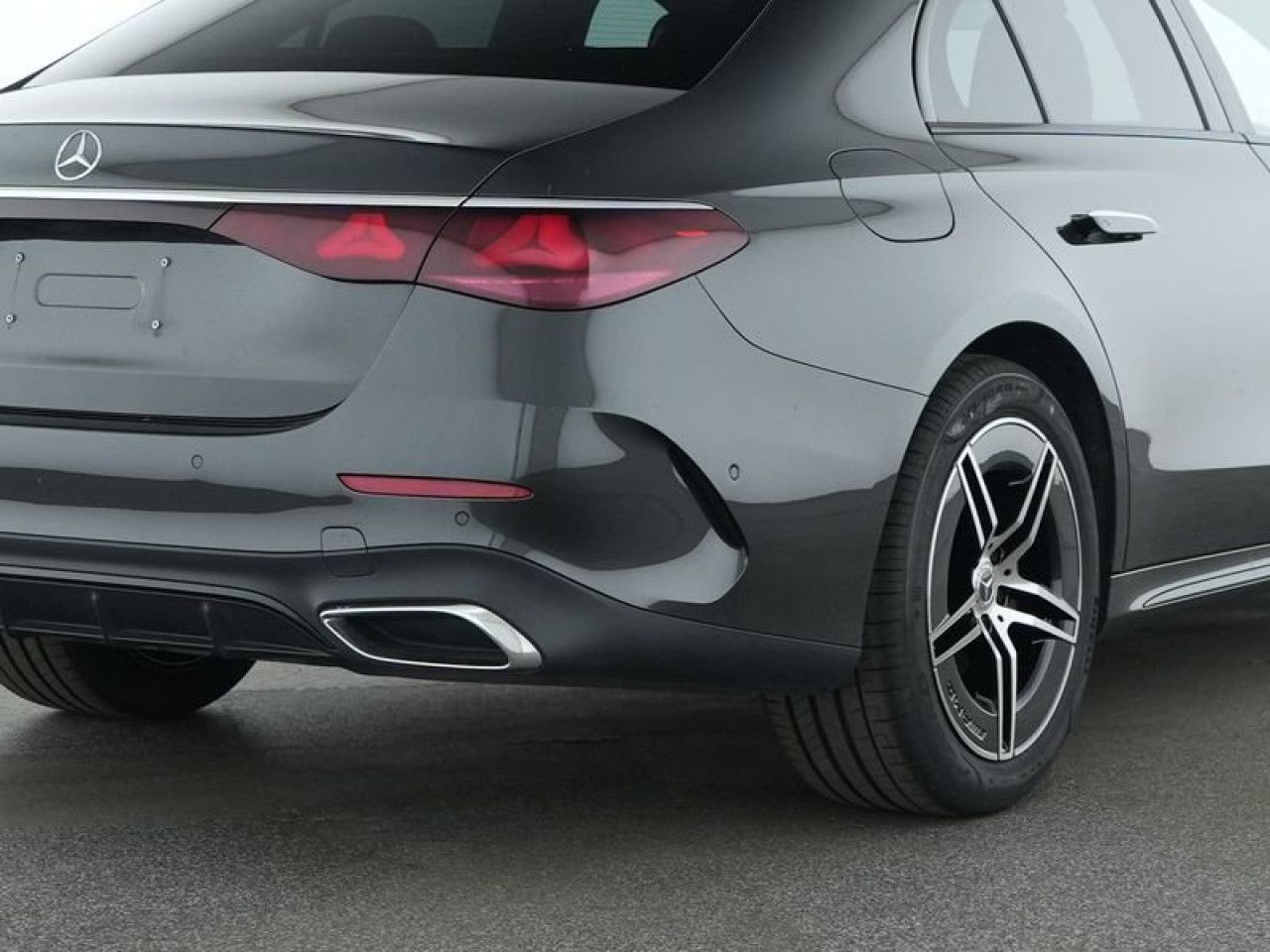 Mercedes-Benz E-Klasse – Bild 3