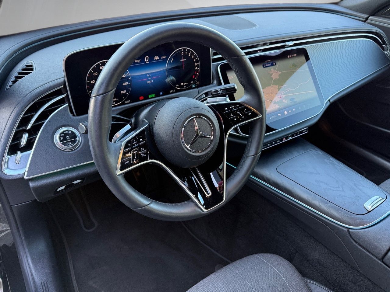 Mercedes-Benz E-Klasse – Bild 13