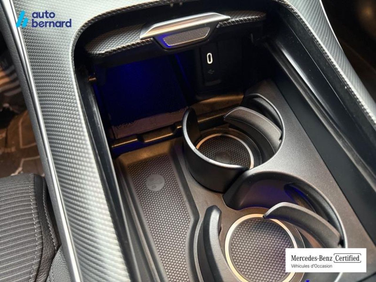 Photo du v&eacute;hicule 16 / 18