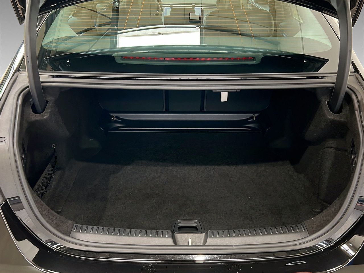 Mercedes-Benz E-Klasse – Bild 6