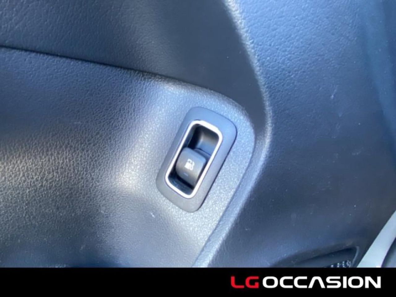 Photo du v&eacute;hicule 16 / 18