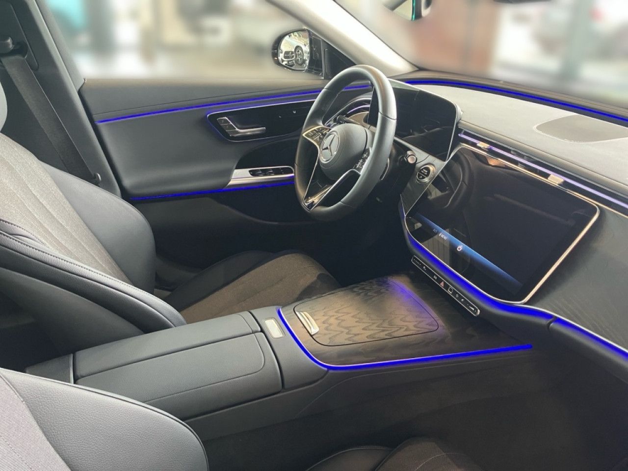 Mercedes-Benz E-Klasse – Bild 10