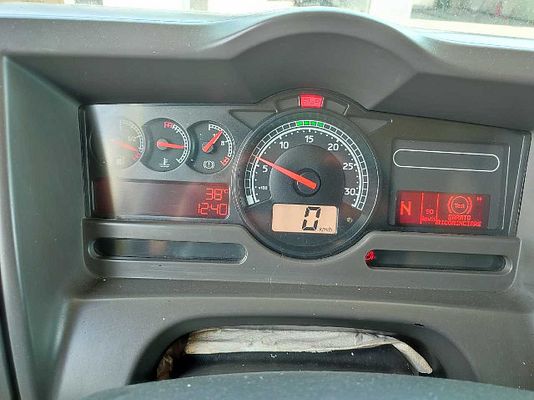 Vehicle image 9 / 10