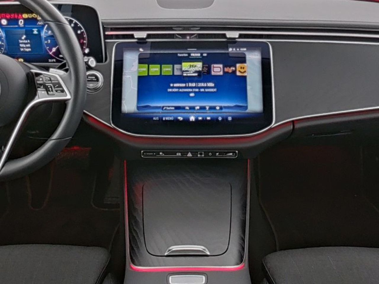 Mercedes-Benz E-Klasse – Bild 9