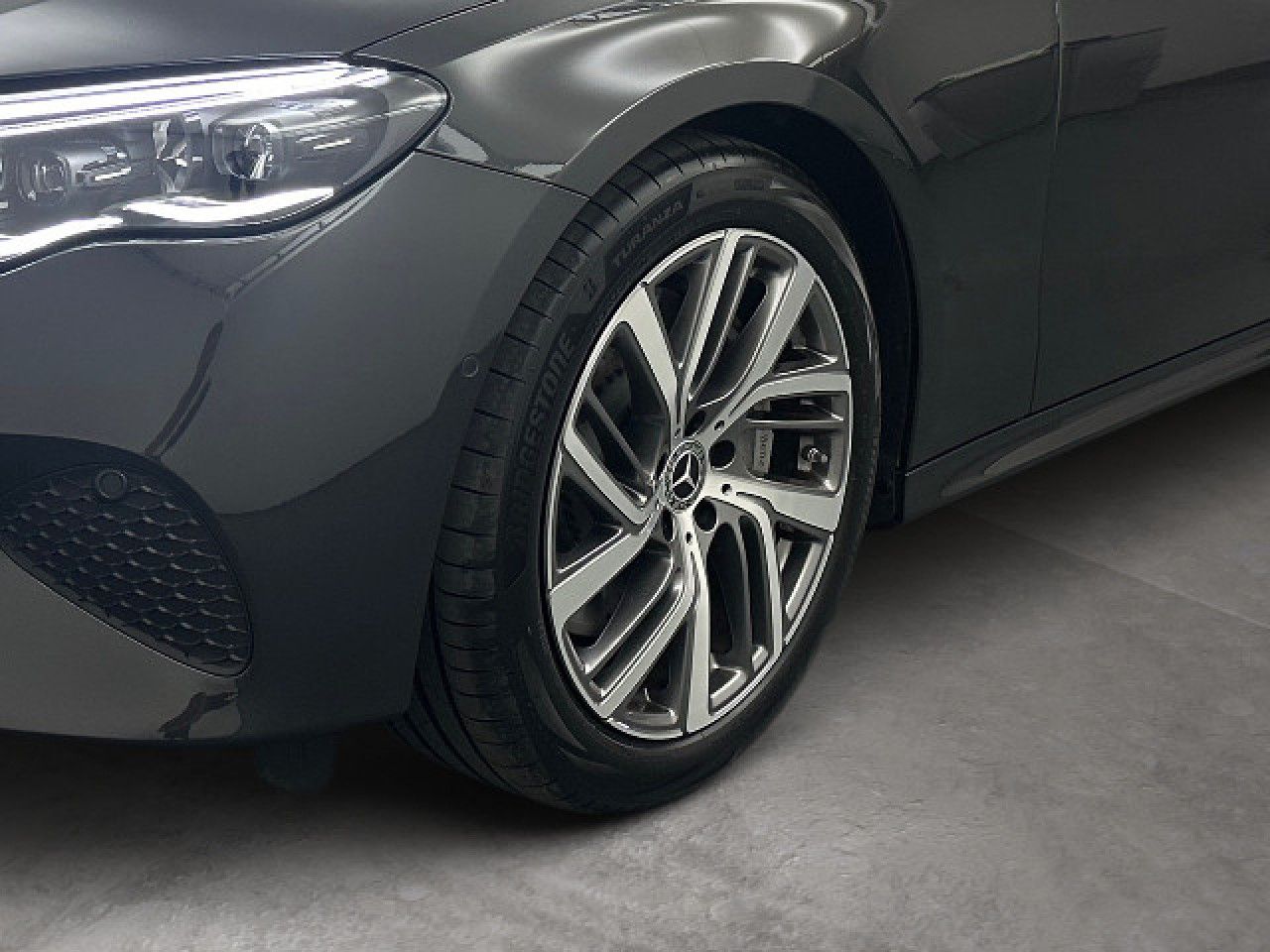 Mercedes-Benz E-Klasse – Bild 7