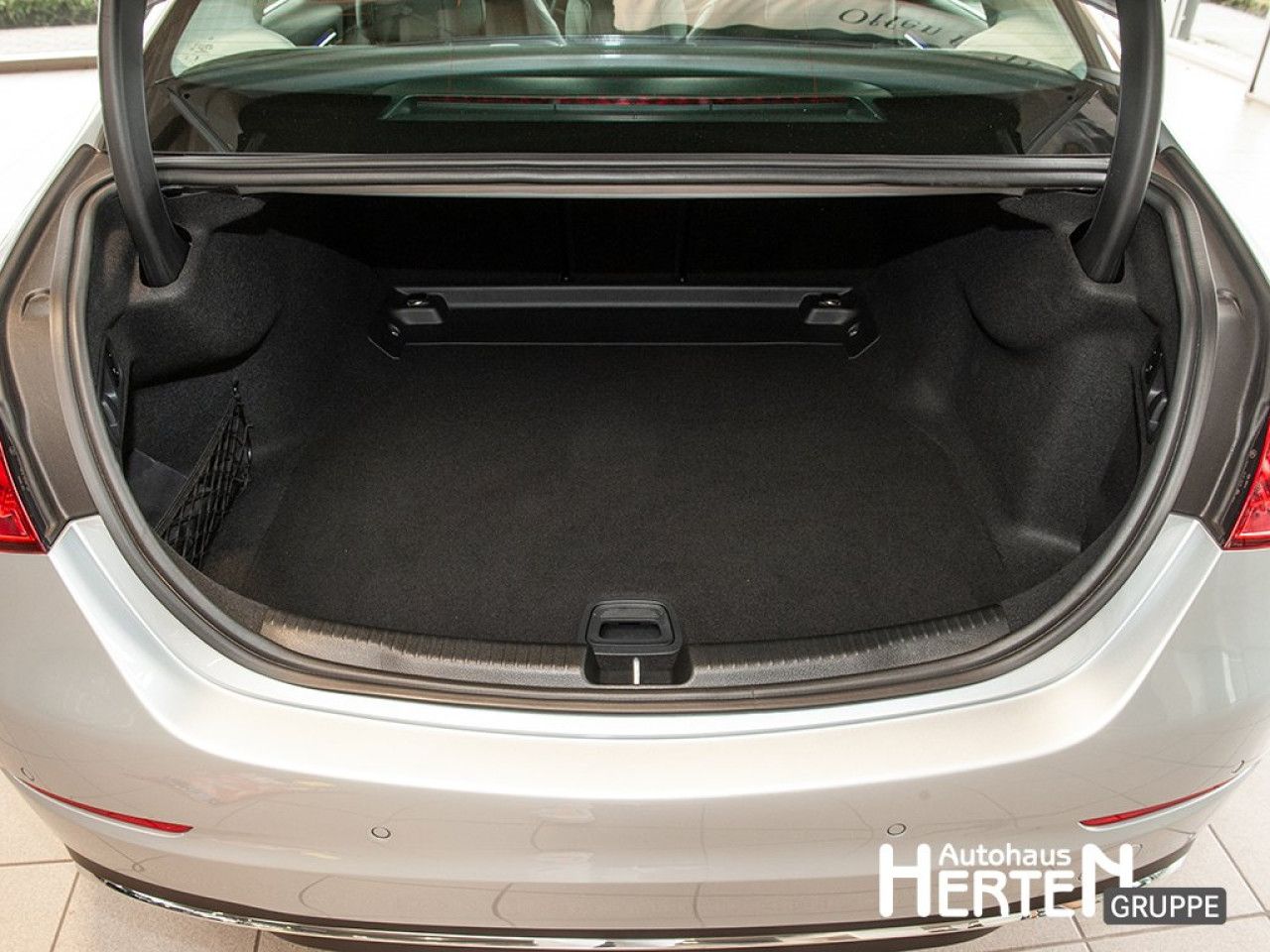 Mercedes-Benz C-Klasse – Bild 16