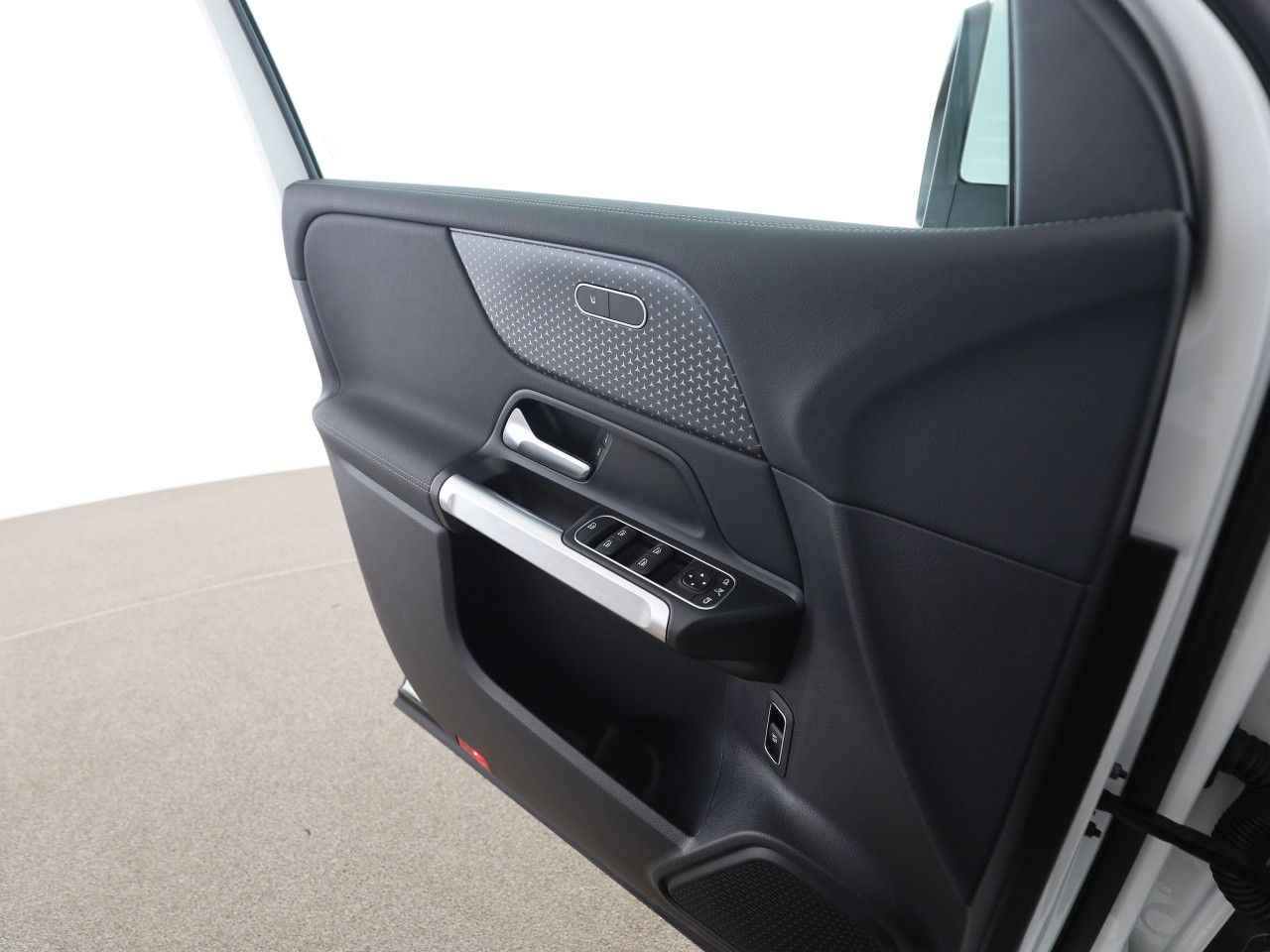Mercedes-Benz EQB – Bild 13