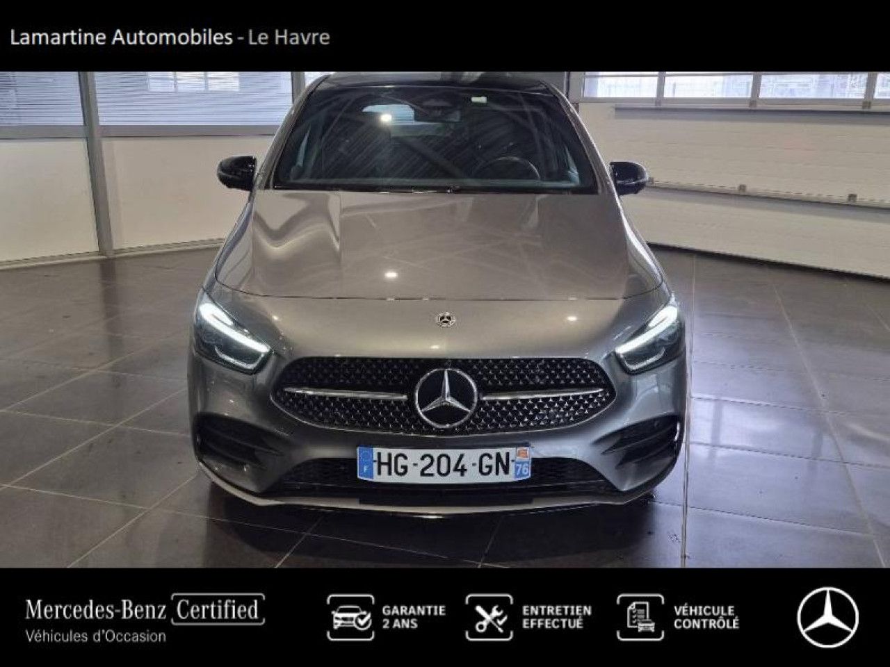 Photo du v&eacute;hicule 2 / 18