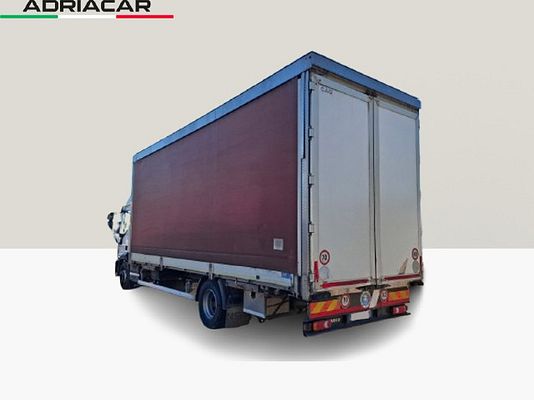 Vehicle image 7 / 13