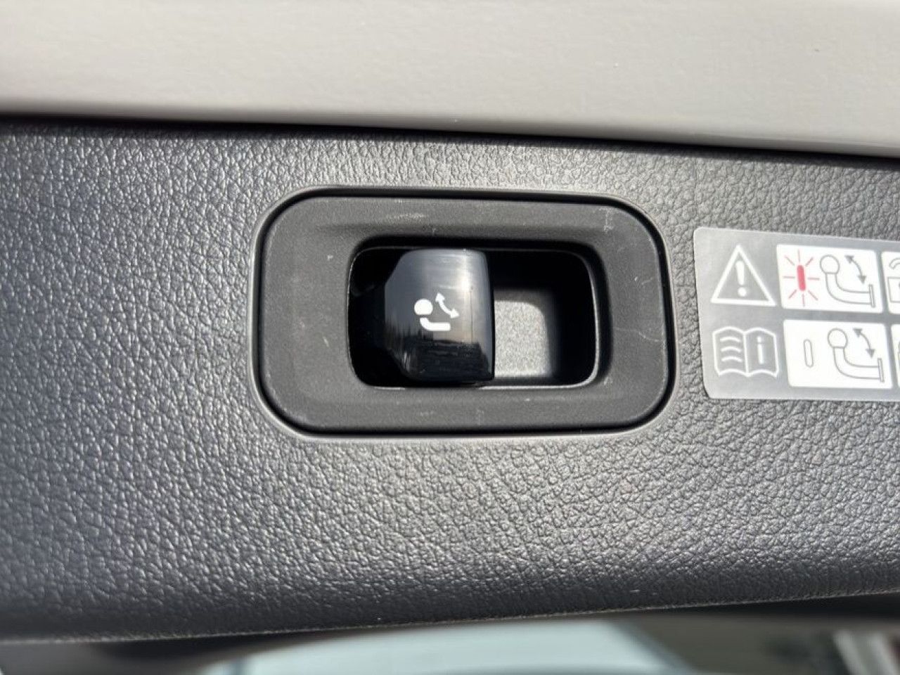 Mercedes-Benz C-Klasse – Bild 25