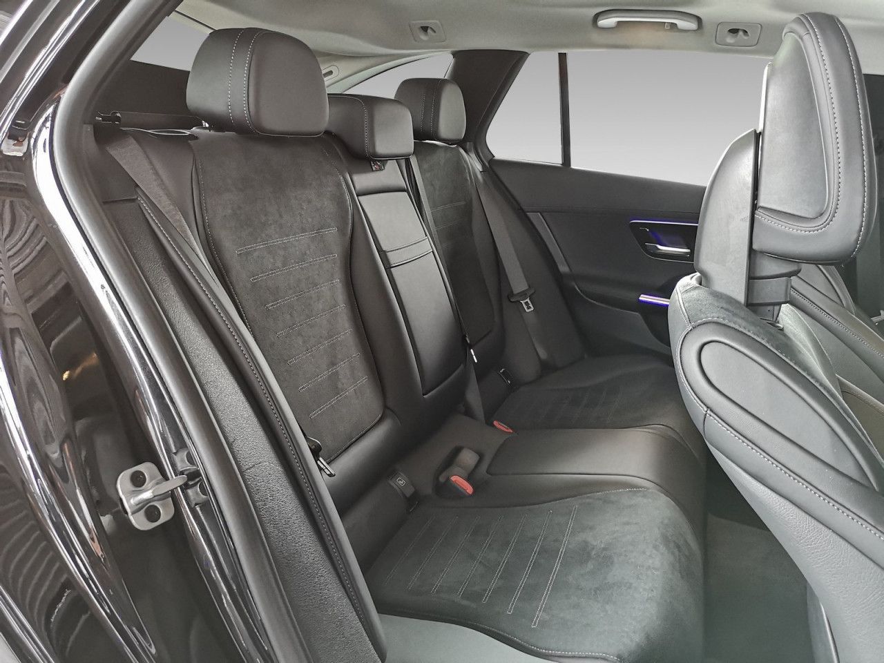 Mercedes-Benz C-Klasse – Bild 18