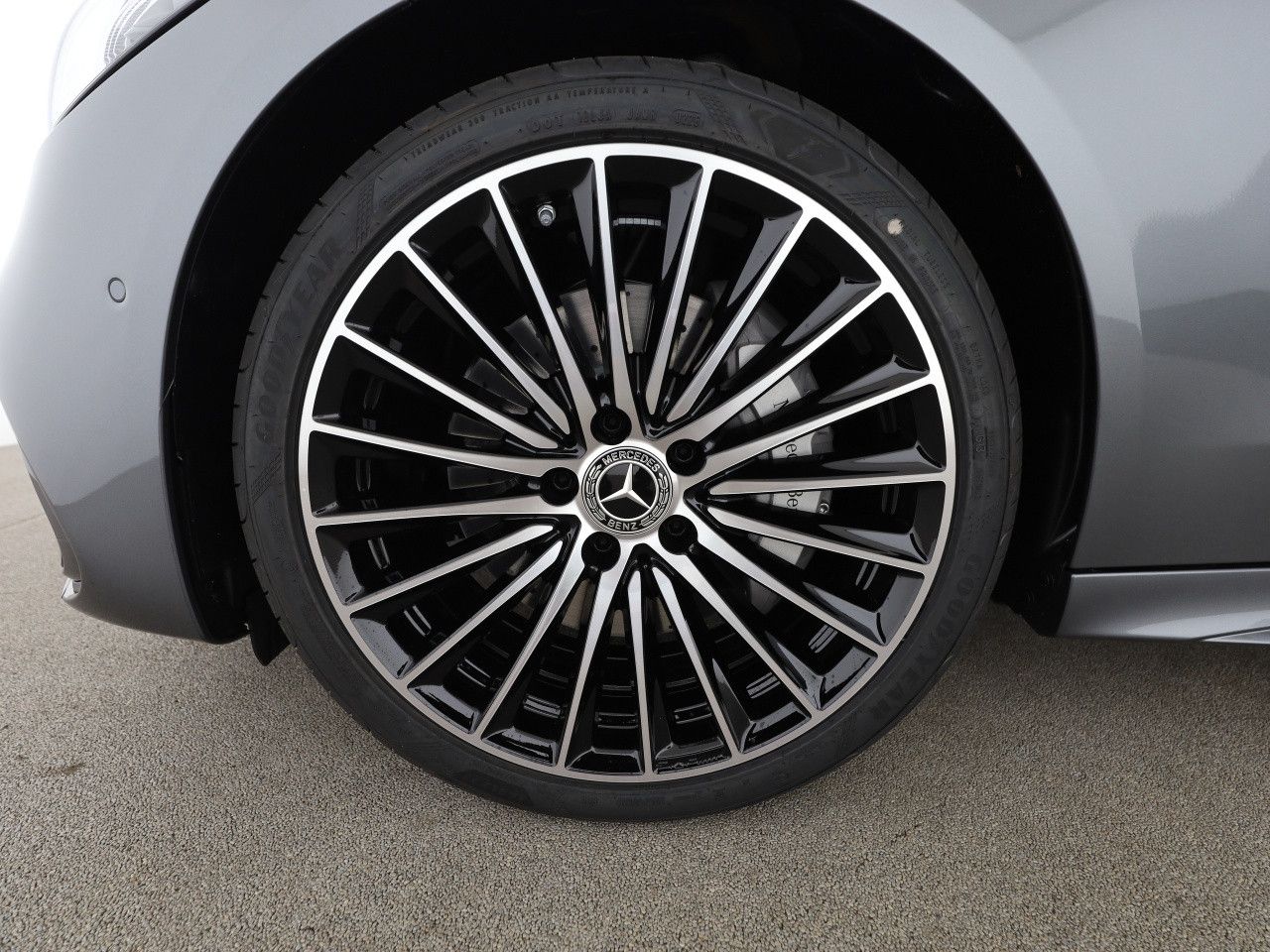 Mercedes-Benz C-Klasse – Bild 16