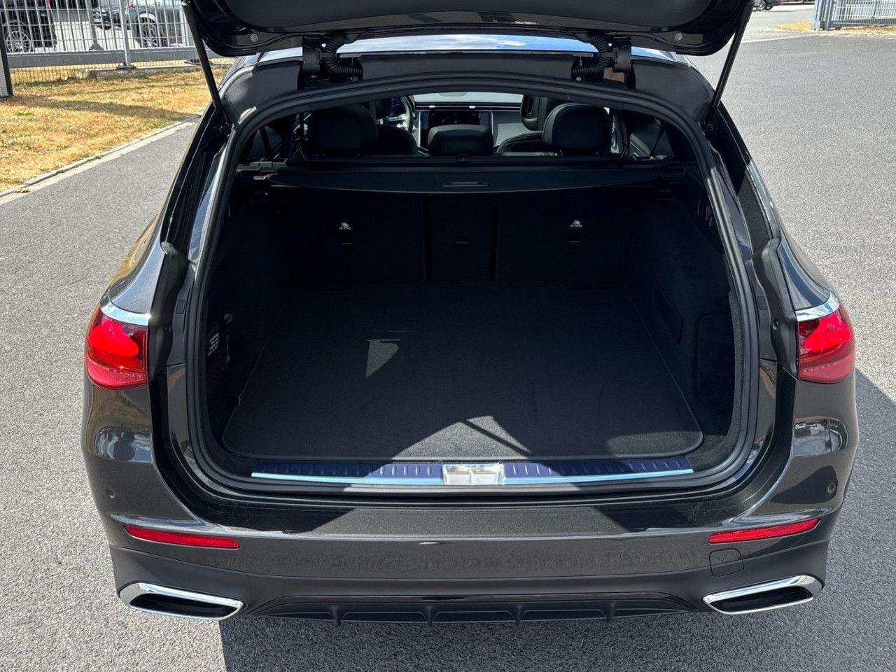 Mercedes-Benz E-Klasse – Bild 15