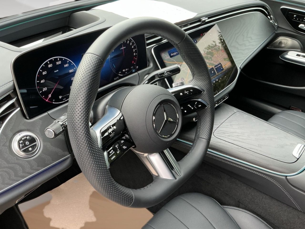 Mercedes-Benz E-Klasse – Bild 10