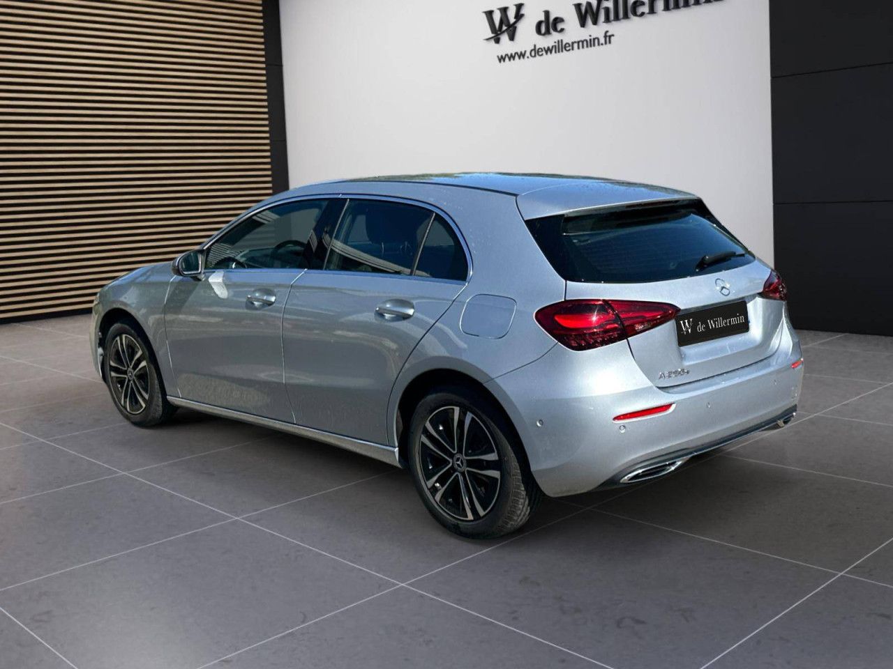 Photo du v&eacute;hicule 7 / 18