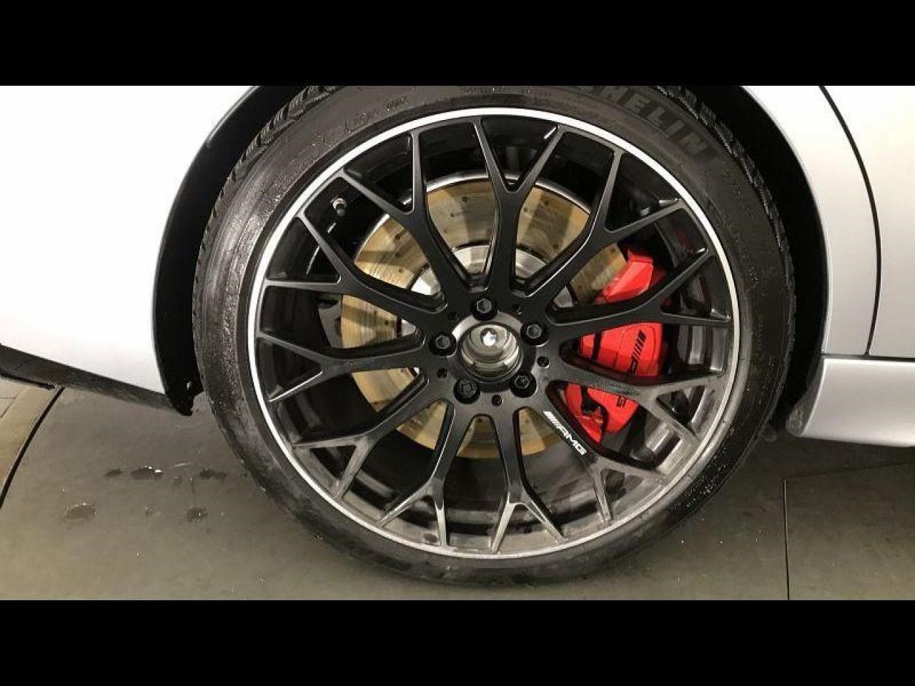 Photo du v&eacute;hicule 16 / 18