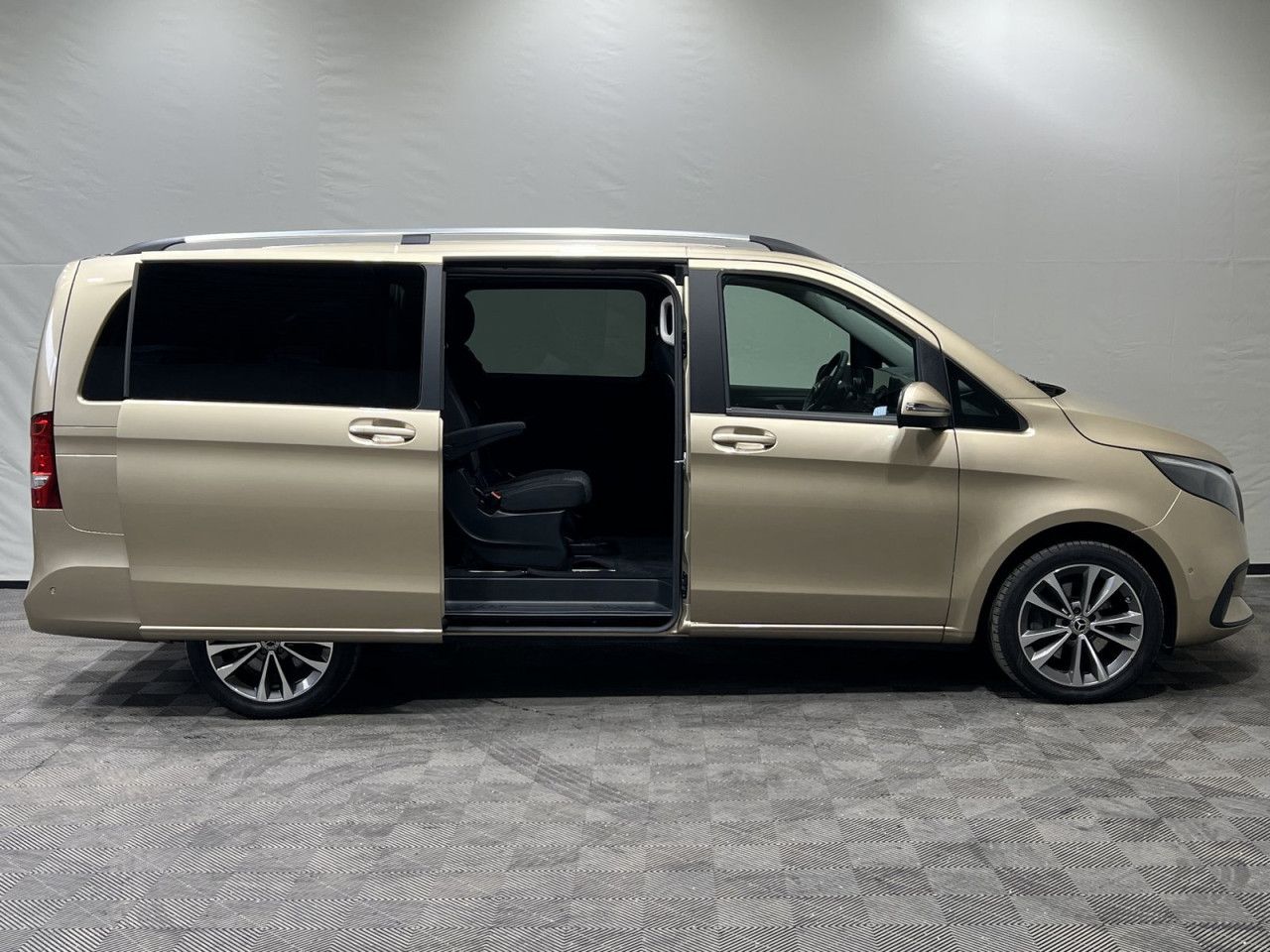 Mercedes-Benz V-Klasse – Bild 16