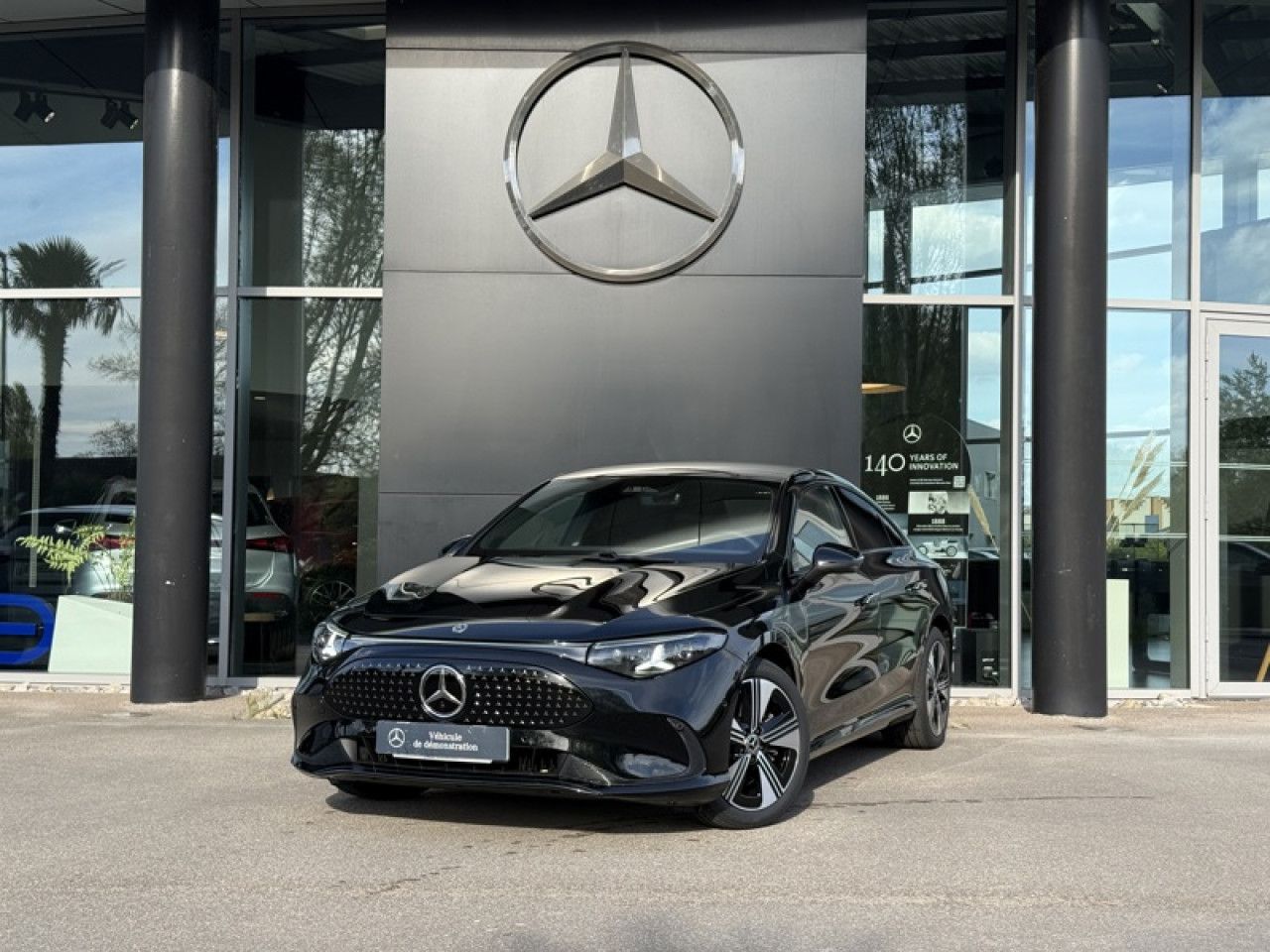 Photo du v&eacute;hicule 1 / 18