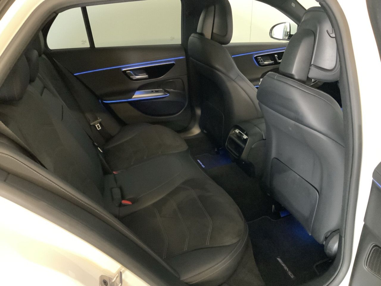 Mercedes-Benz E-Klasse – Bild 17