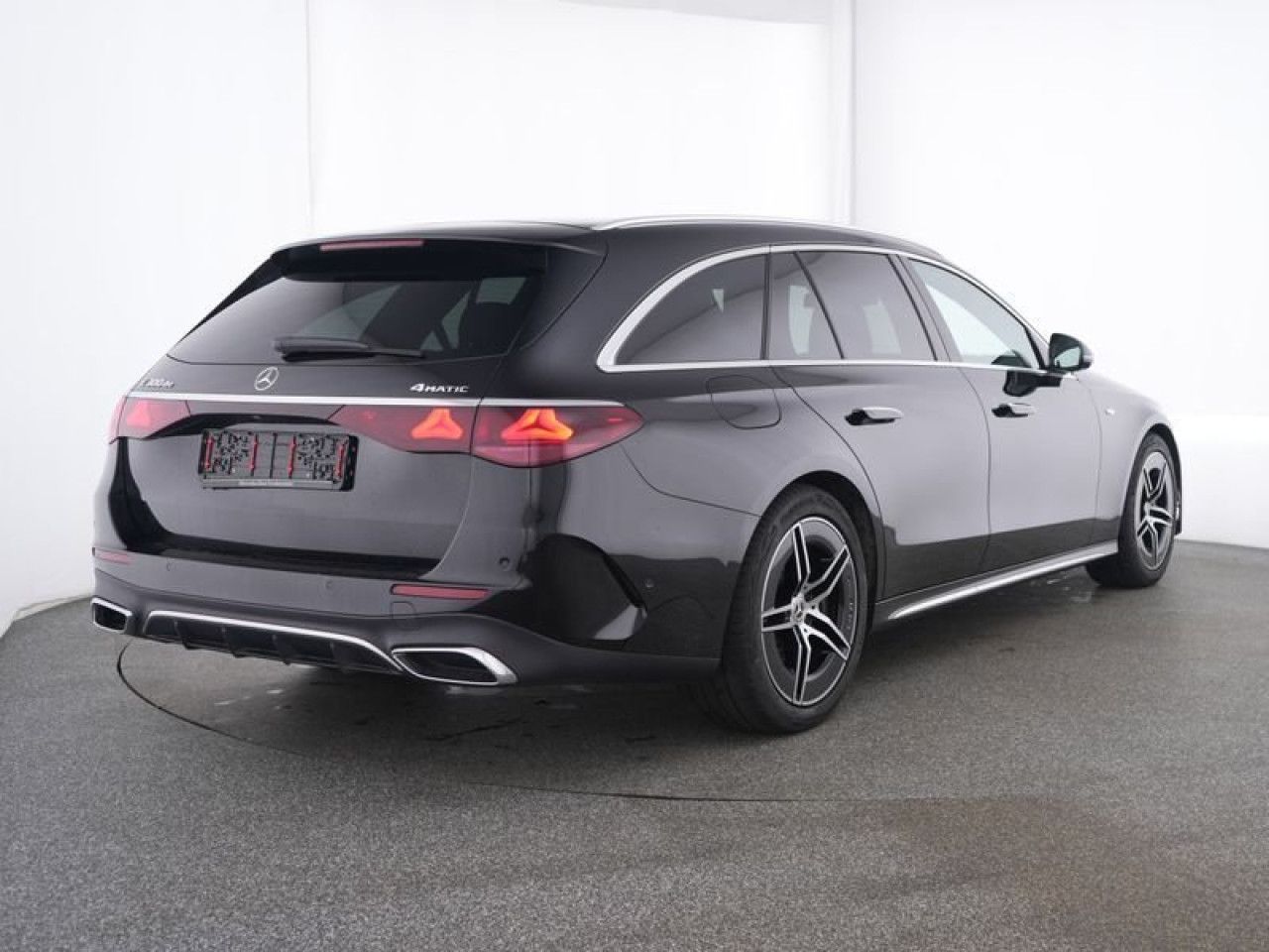 Mercedes-Benz E-Klasse – Bild 12