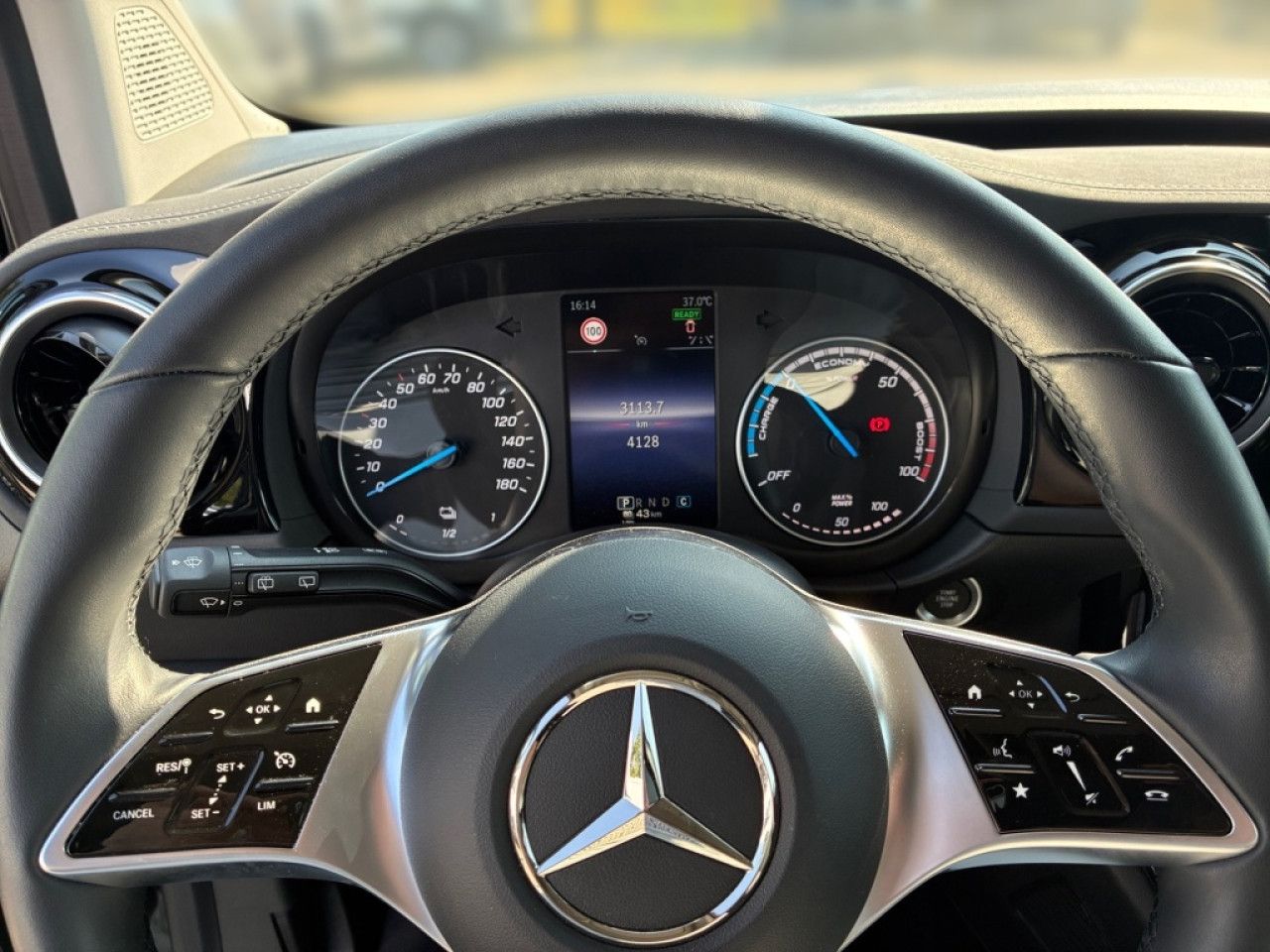Mercedes-Benz EQT – Bild 11