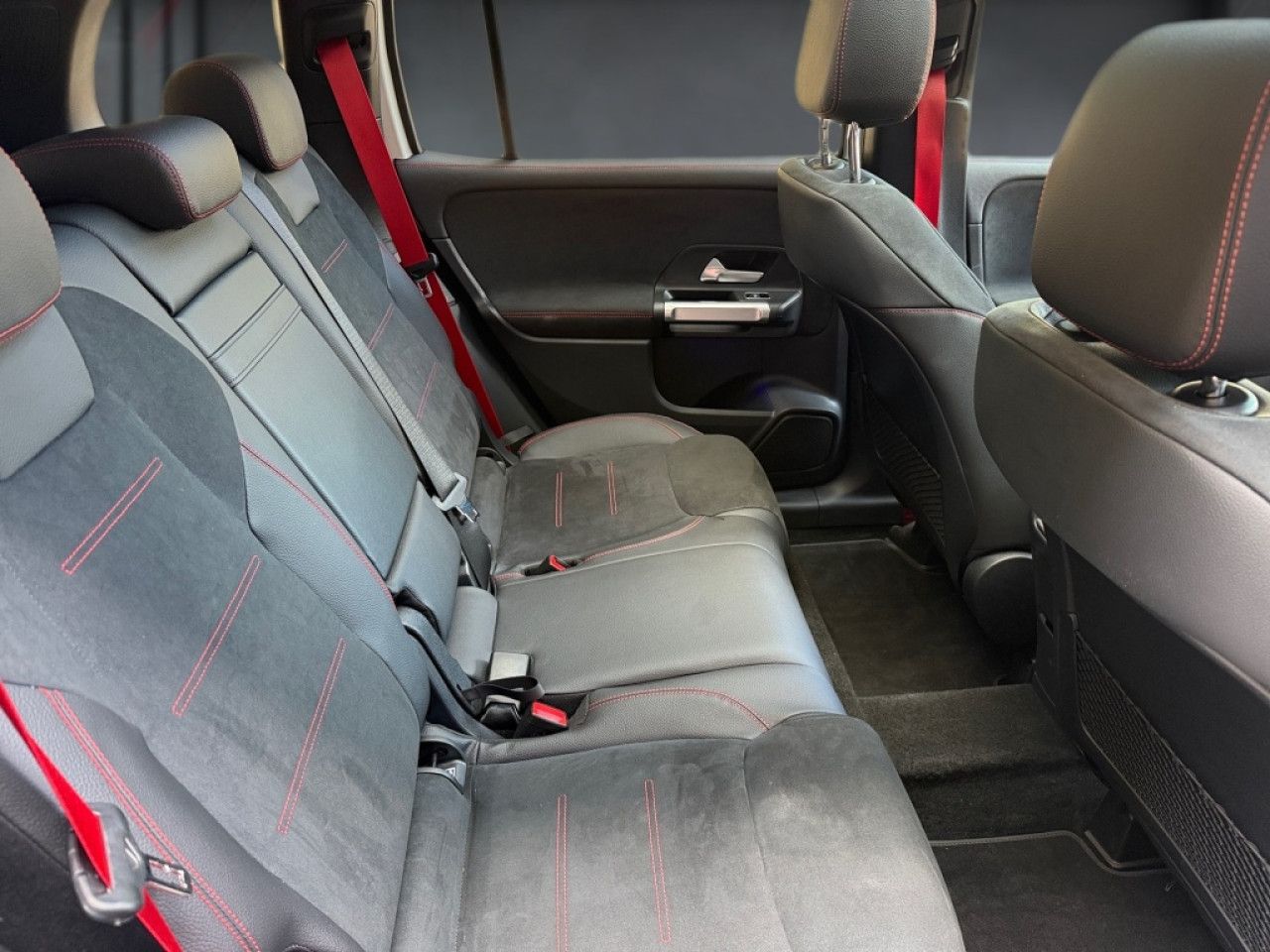 Mercedes-Benz GLB – Bild 14