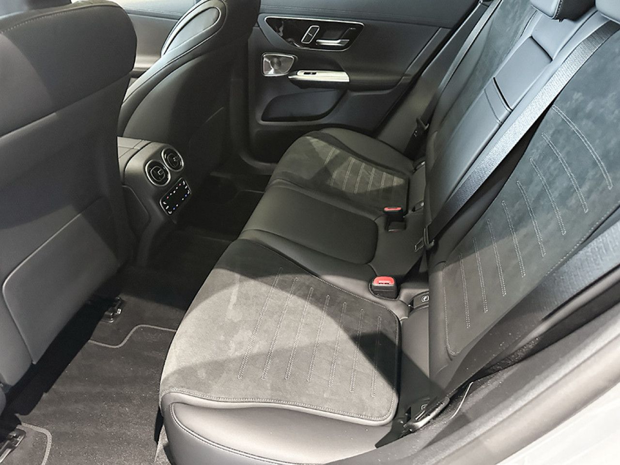 Fahrzeugbild 14 / 16