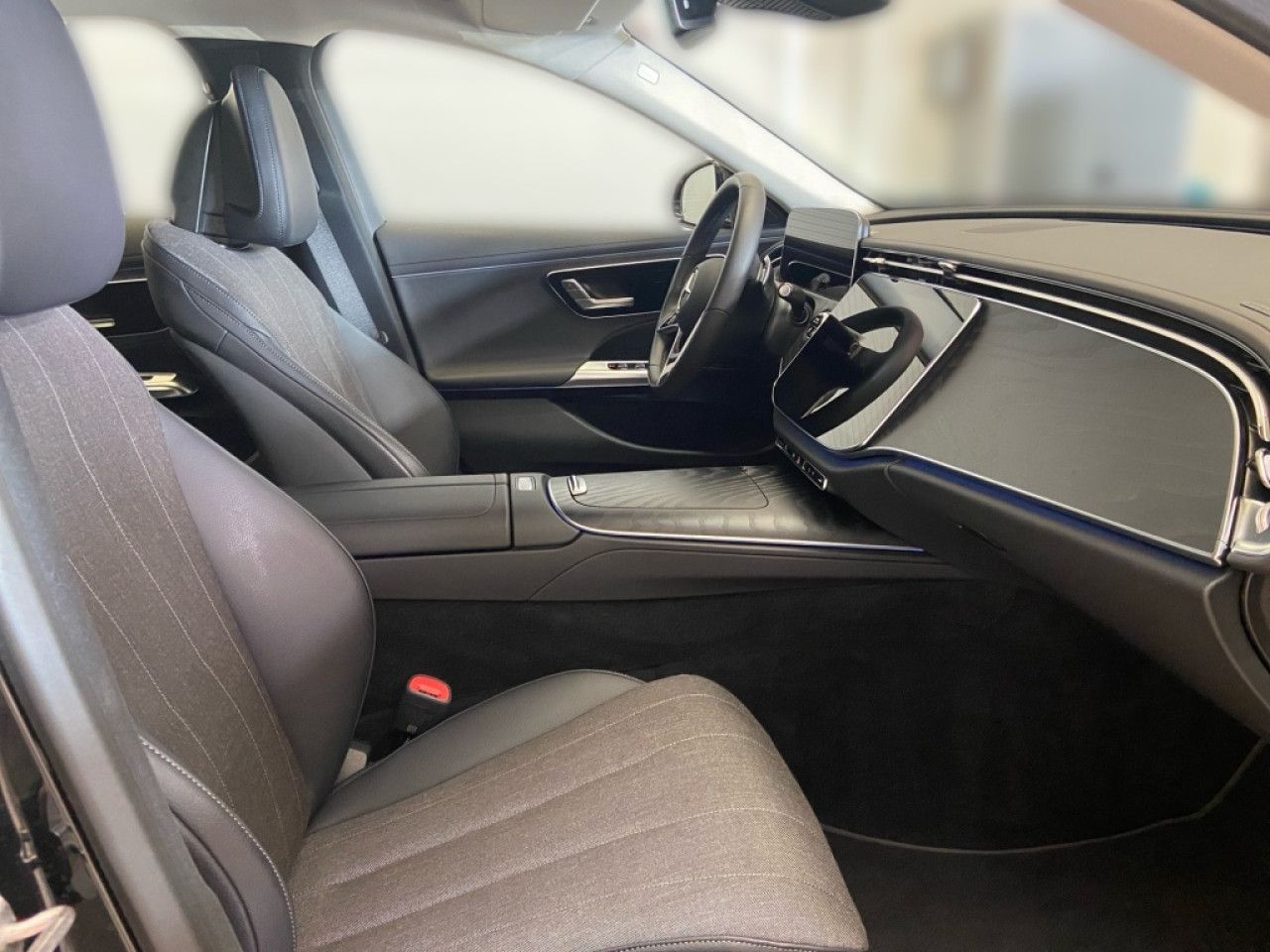 Mercedes-Benz E-Klasse – Bild 10