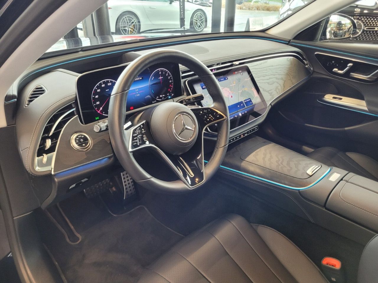 Mercedes-Benz E-Klasse – Bild 12