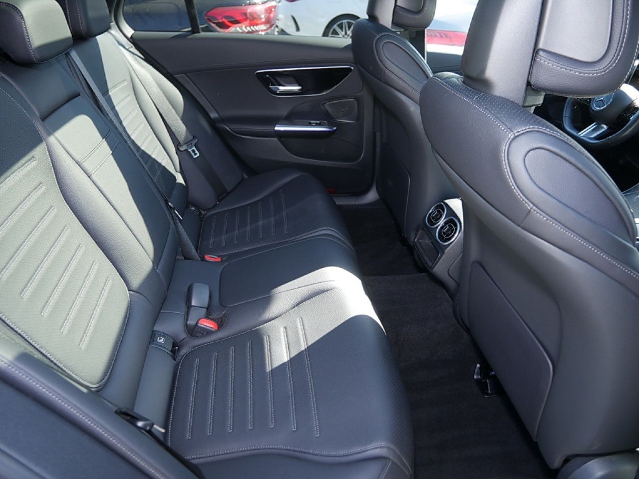 Mercedes-Benz C-Klasse – Bild 6