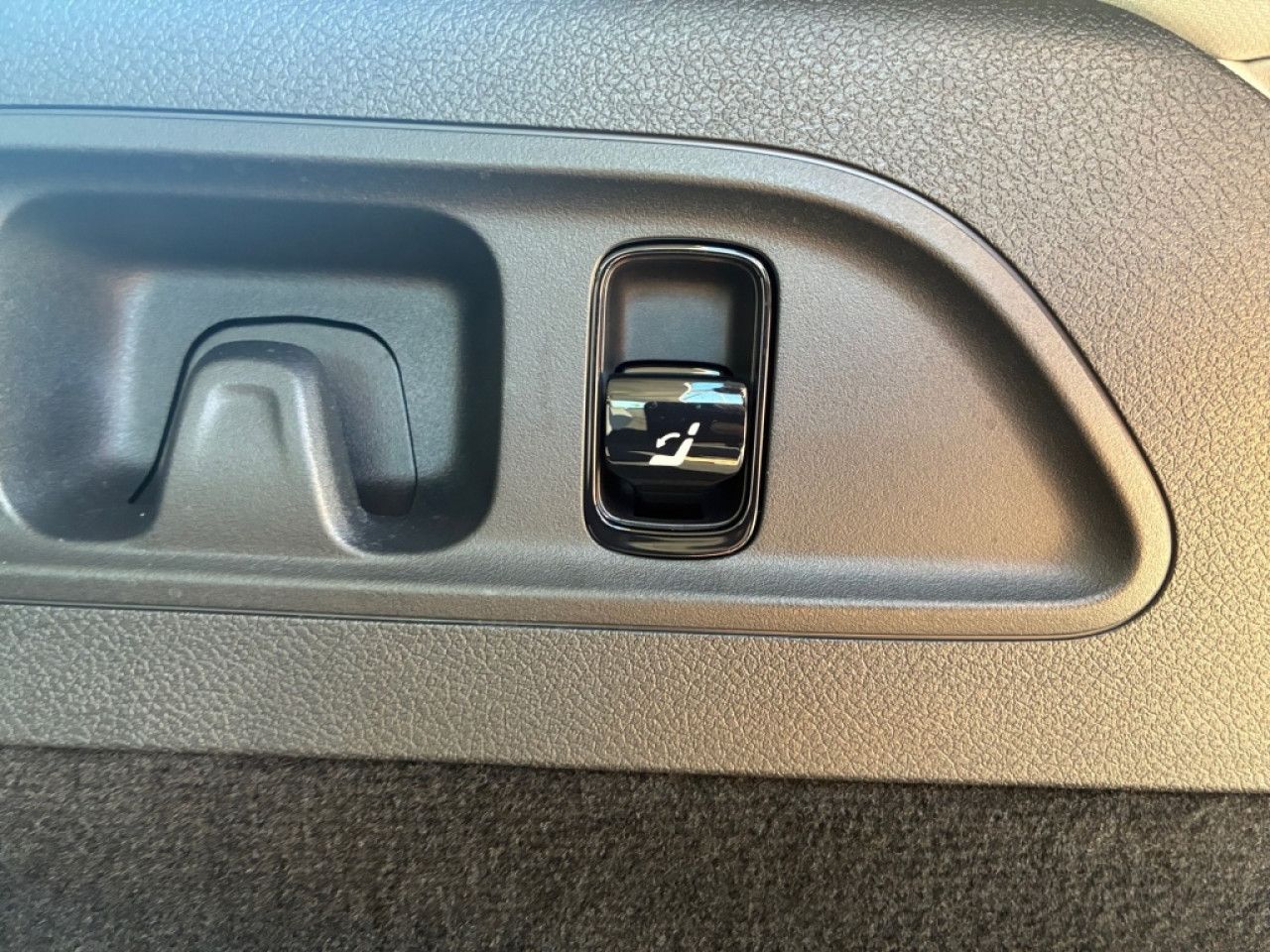 Mercedes-Benz E-Klasse – Bild 25