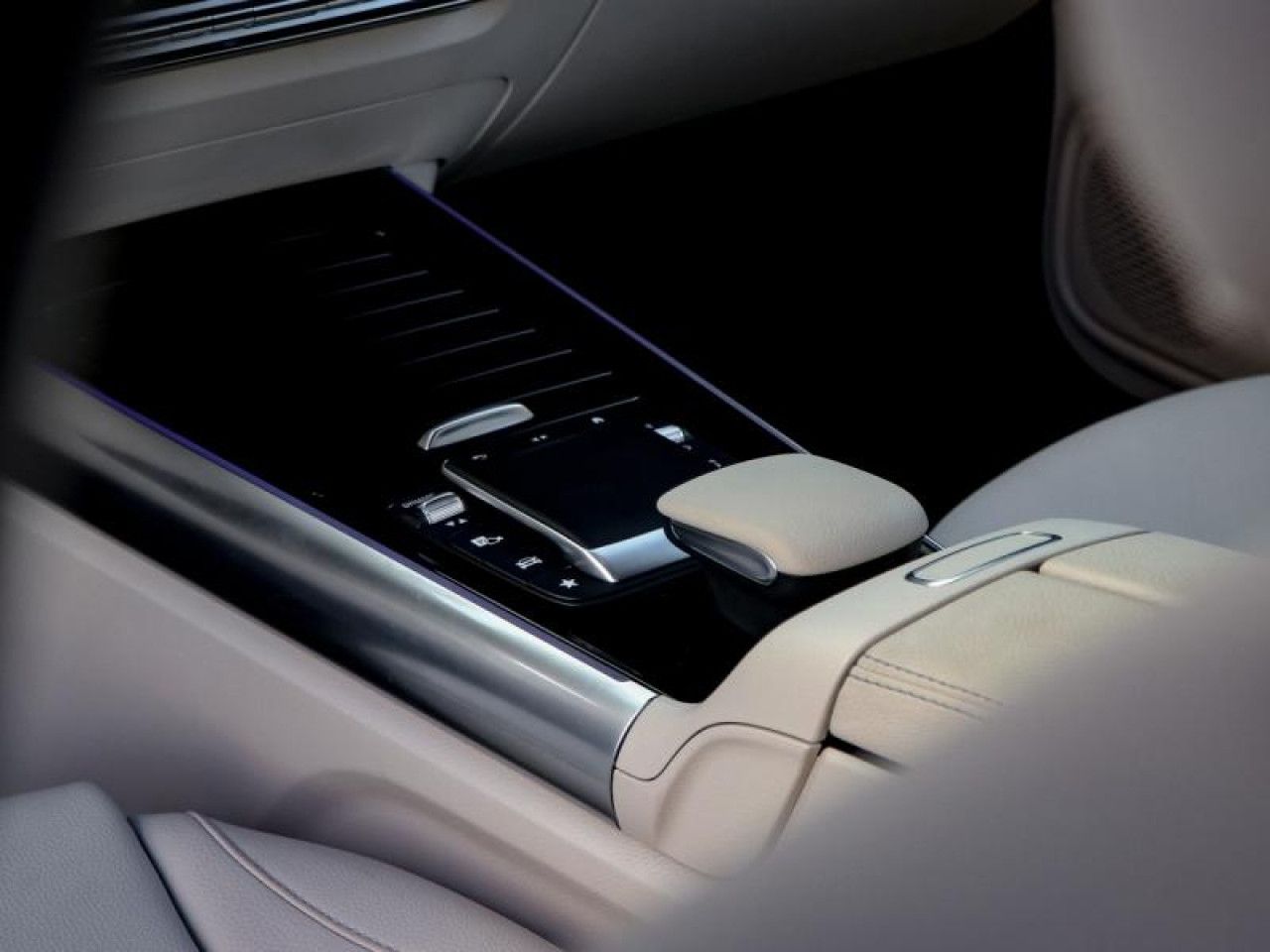 Photo du v&eacute;hicule 16 / 18