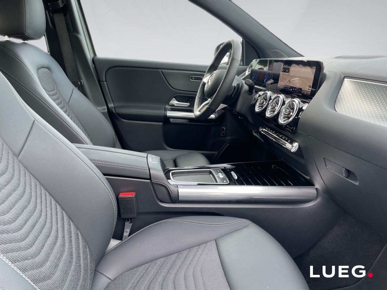 Mercedes-Benz EQA – Bild 8