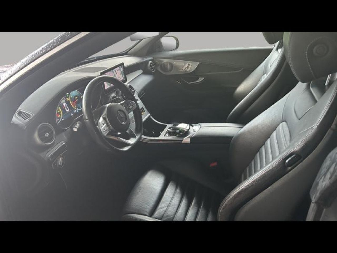 Photo du véhicule 12 / 18