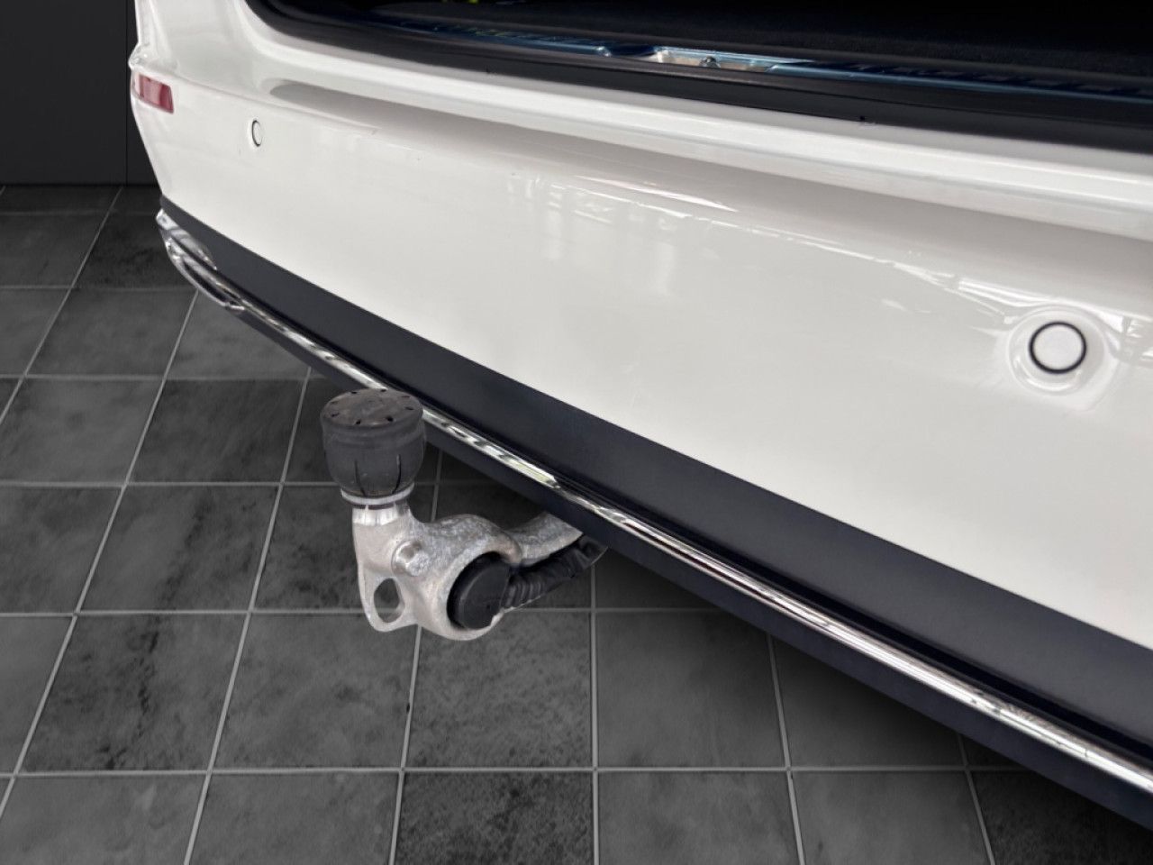 Mercedes-Benz E-Klasse – Bild 17
