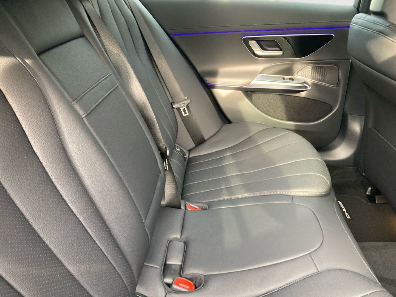 Mercedes-Benz E-Klasse – Bild 8