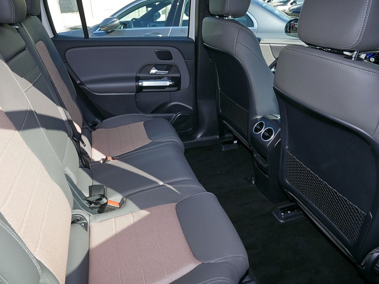 Fahrzeugbild 6 / 10