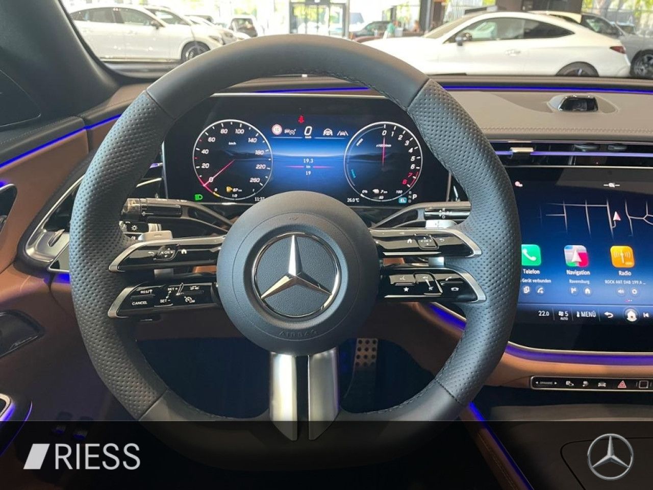 Mercedes-Benz E-Klasse – Bild 13